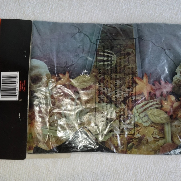 Halloween  Plastic Tablecloth - Picture 2 of 3